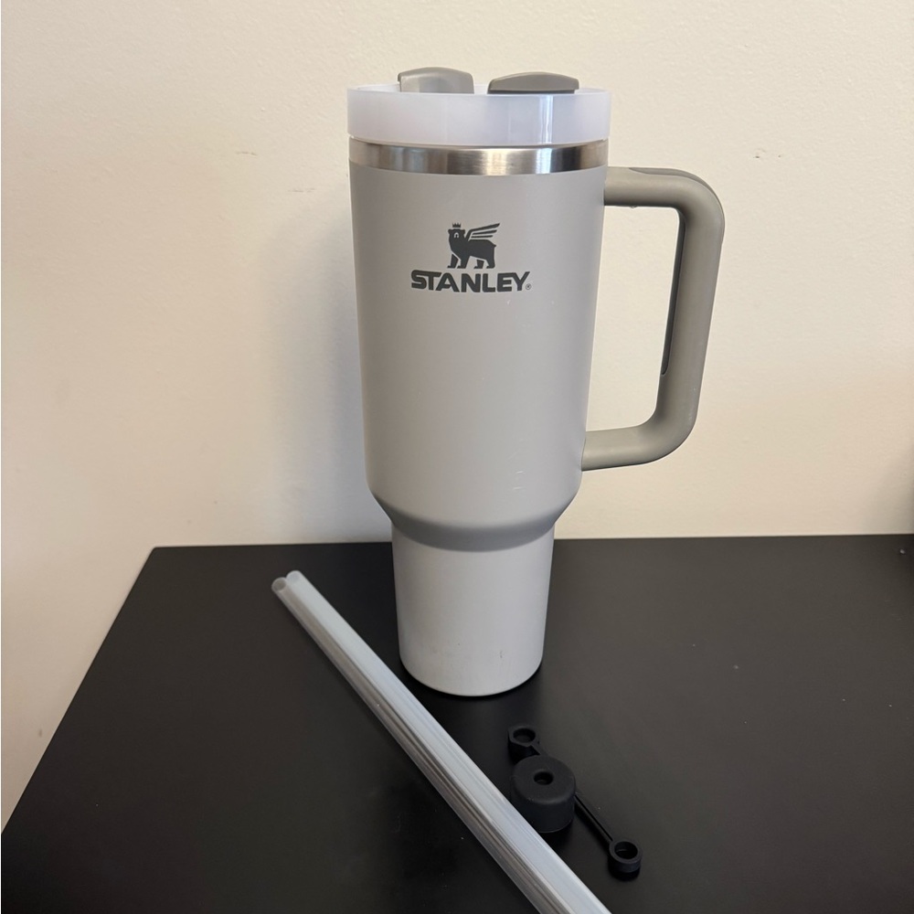 Stanley Quencher Tumbler H2.0 - 40oz